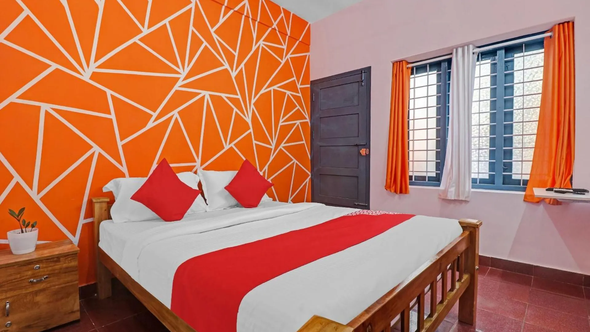 Super Hotel O Skywind Kazhakuttam