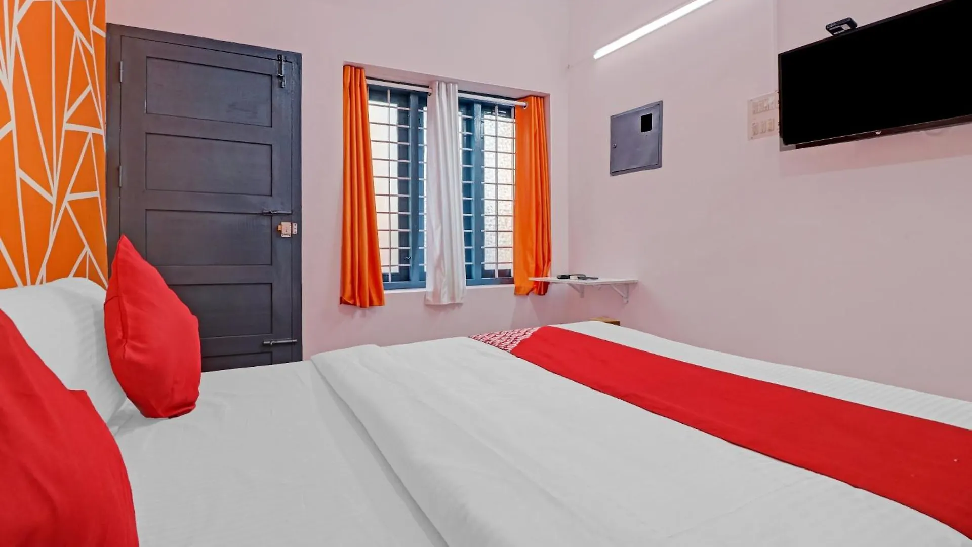 Super Hotel O Skywind Kazhakuttam Hindistan